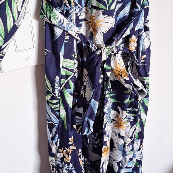 SHEIN 1XL TROPICAL PRINT SIDE SPLIT DRESS - Picture 9 of 13